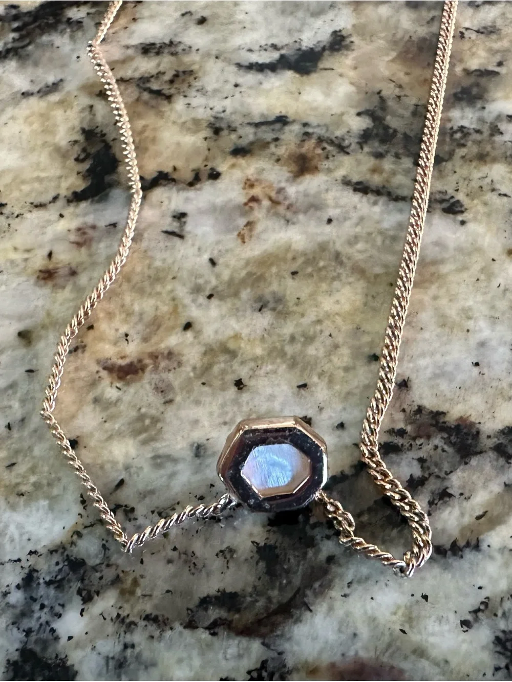 Kendra Scott Pendant Gold Hexagon Pendant Necklace - Picture 3 of 3